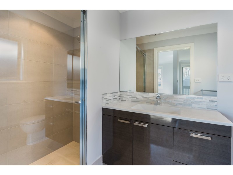 14 Jean Norman Close, Wyoming NSW 2250