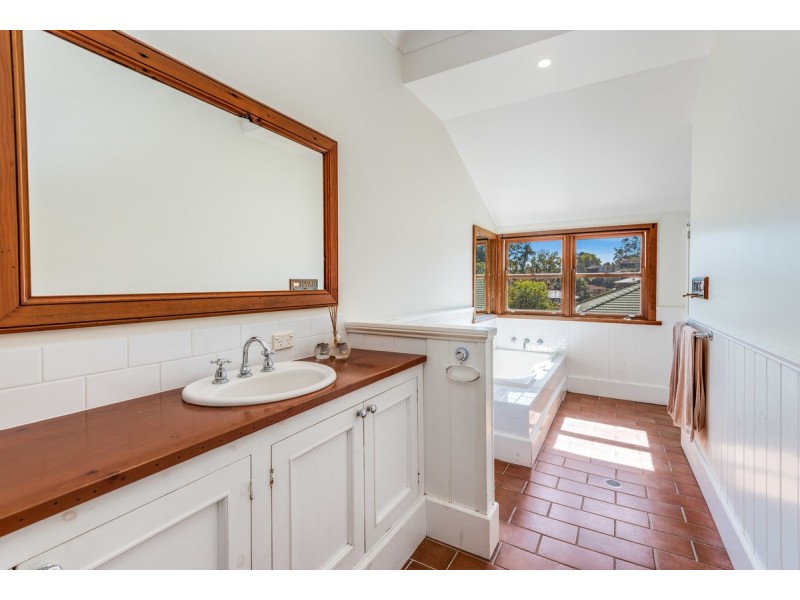 55 Fagans Road, Lisarow NSW 2250