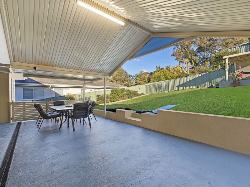 10 Mermaid Drive, Bateau Bay NSW 2261