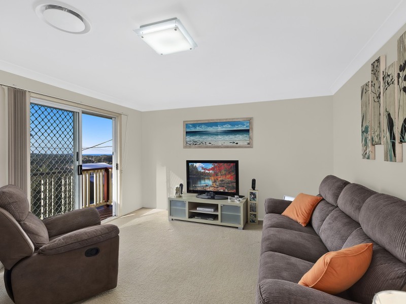 10 Mermaid Drive, Bateau Bay NSW 2261