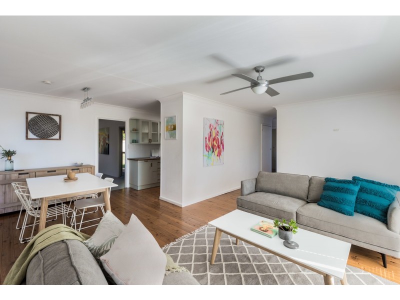 18 Holcombe Avenue, Narara NSW 2250