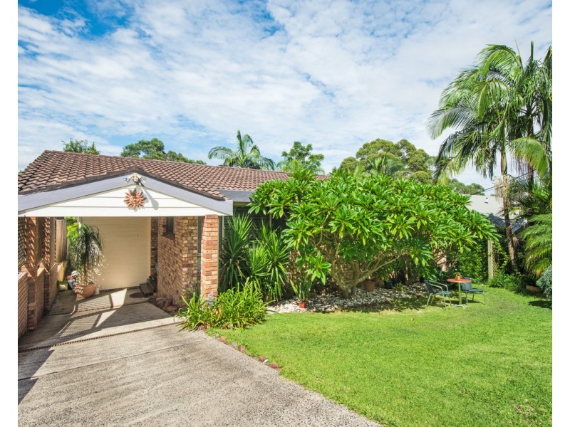 128 Berrys Head Road, Wyoming NSW 2250