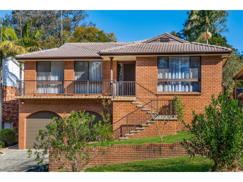 10 Crawford Crescent, Wyoming NSW 2250