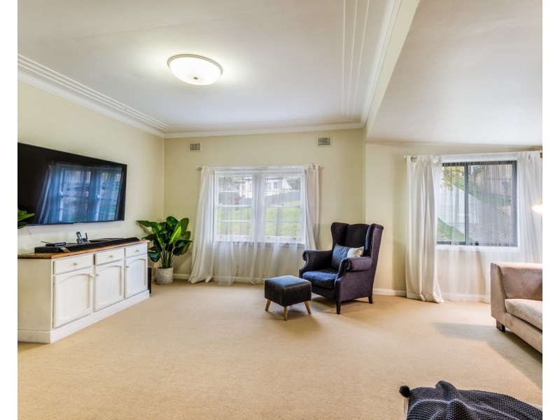 8 Ghersi Avenue, Wamberal NSW 2260