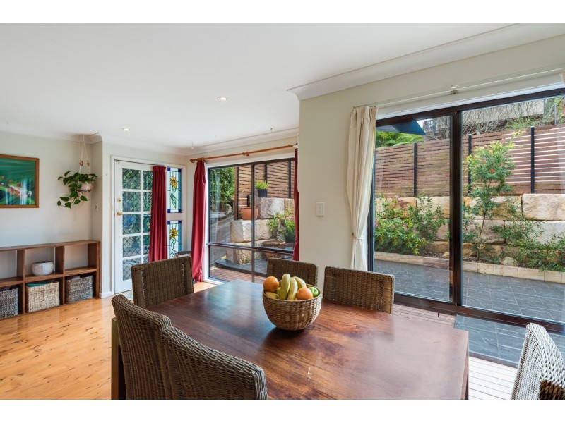 5 Adnamira Close, Wyoming NSW 2250