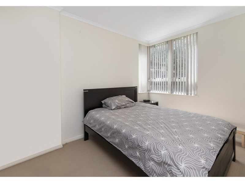 345/80 John Whiteway Drive, Gosford NSW 2250