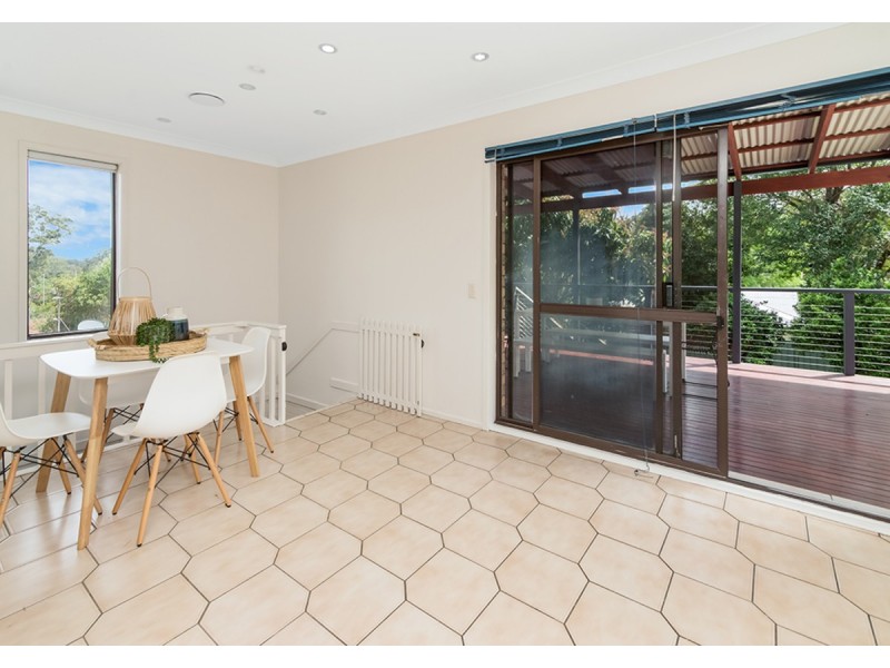 12 Darryl Road, Wyoming NSW 2250