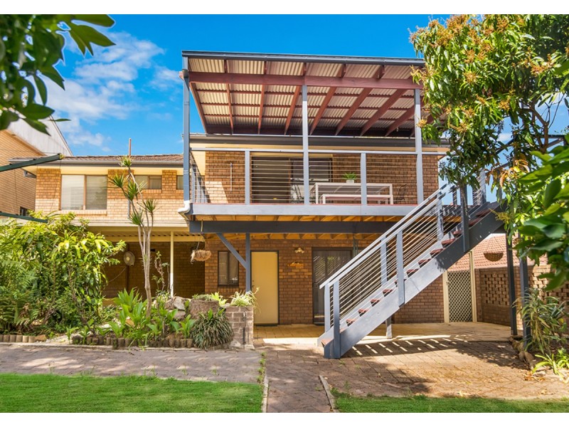 12 Darryl Road, Wyoming NSW 2250