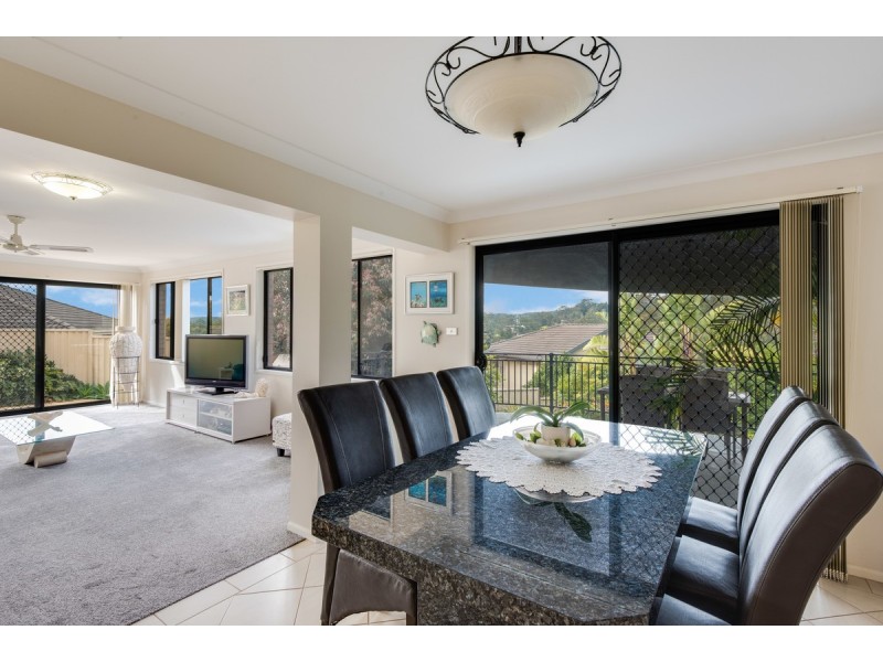 9 Taylor Road, Lisarow NSW 2250