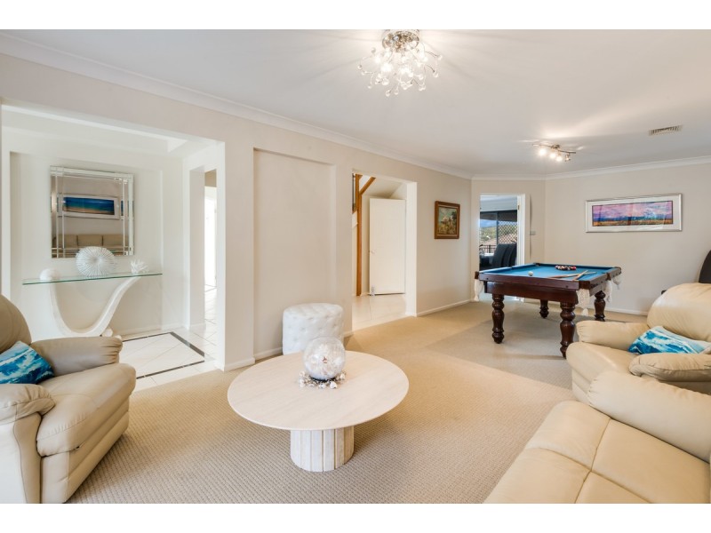 9 Taylor Road, Lisarow NSW 2250