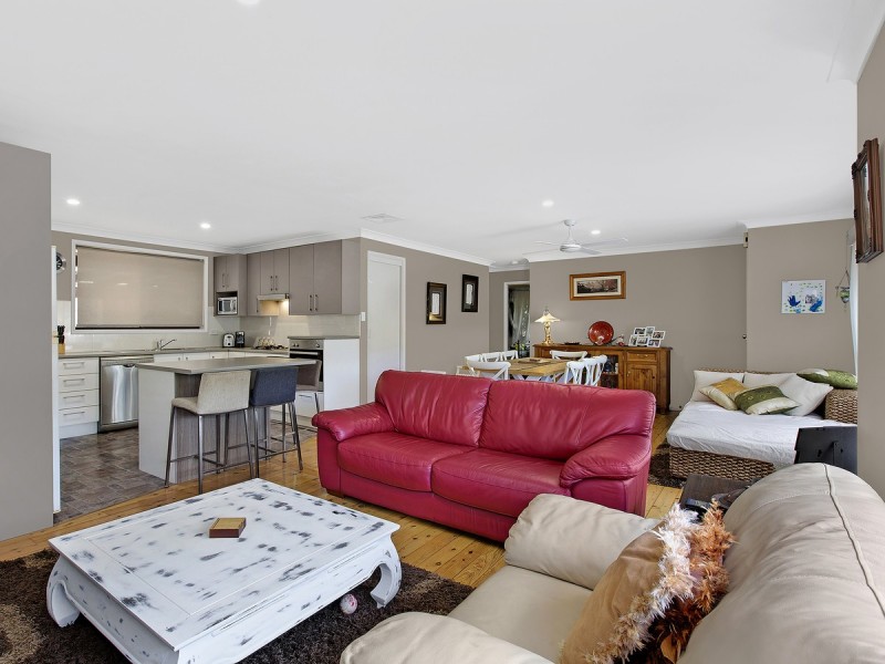 18 Holmes Road, Terrigal NSW 2260