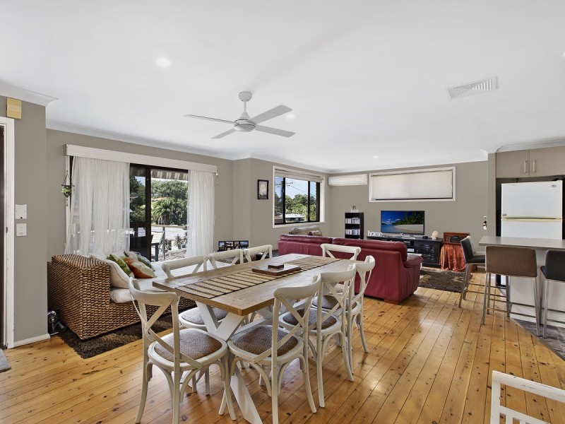 18 Holmes Road, Terrigal NSW 2260