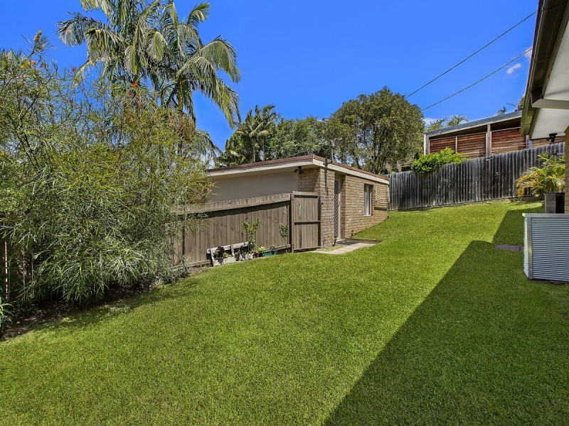 18 Holmes Road, Terrigal NSW 2260