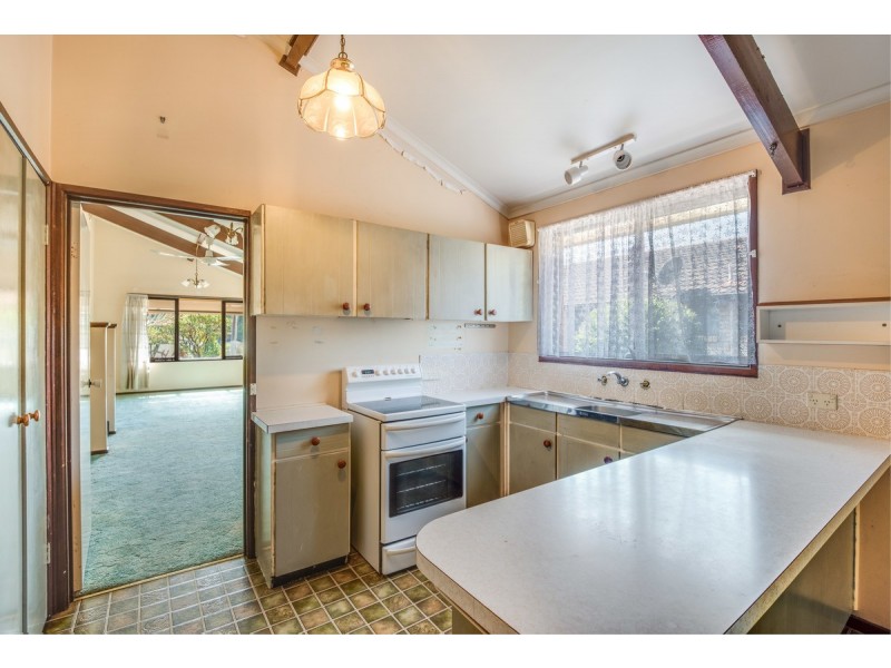 23 Sunset Street, Wyoming NSW 2250