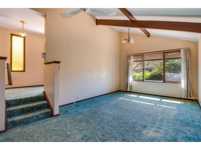 23 Sunset Street, Wyoming NSW 2250