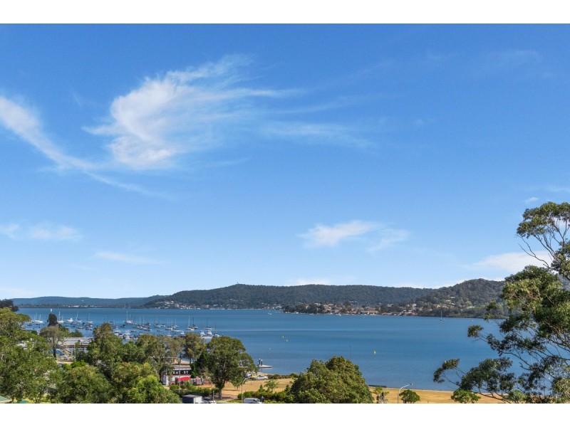 8/6-10 Broadview Avenue, Gosford NSW 2250