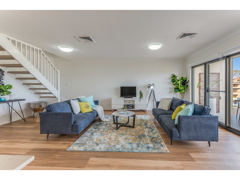 8/6-10 Broadview Avenue, Gosford NSW 2250