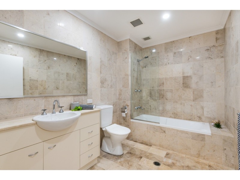 8/6-10 Broadview Avenue, Gosford NSW 2250
