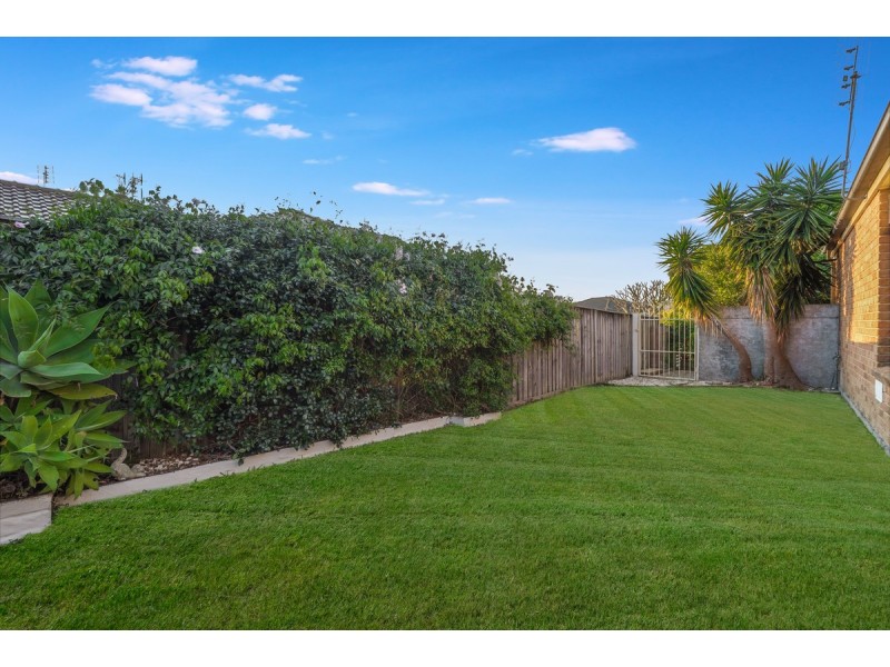 8 Avia Avenue, Erina NSW 2250