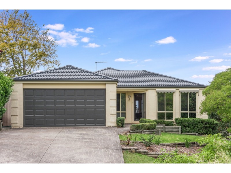 2 Sycamore Close, Springfield NSW 2250