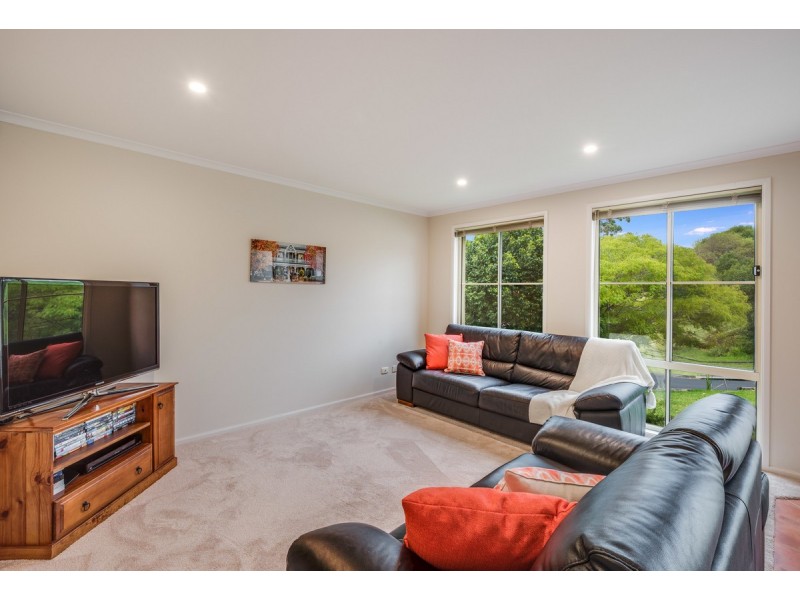 2 Sycamore Close, Springfield NSW 2250