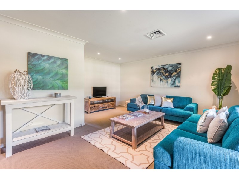 2 Bellbrook Close, Green Point NSW 2251