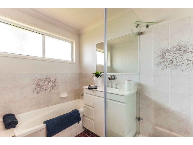 2 Bellbrook Close, Green Point NSW 2251