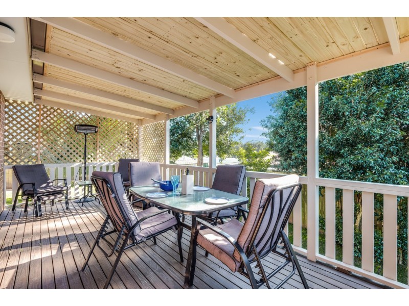2 Bellbrook Close, Green Point NSW 2251