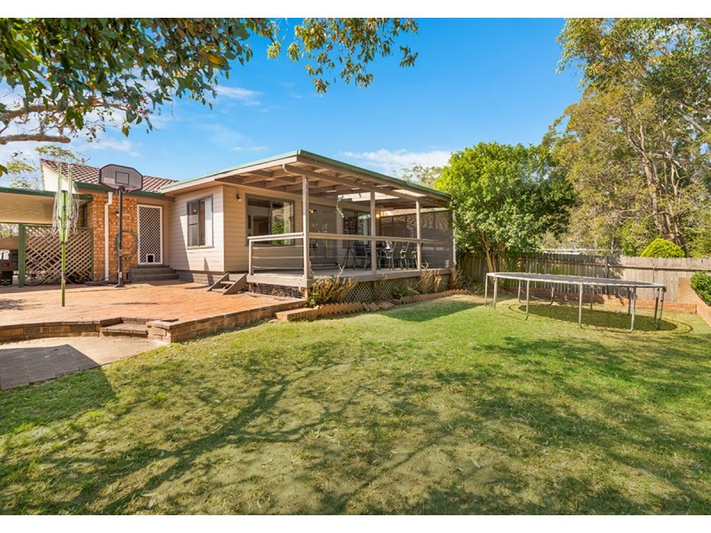 10 Malison Street, Wyoming NSW 2250