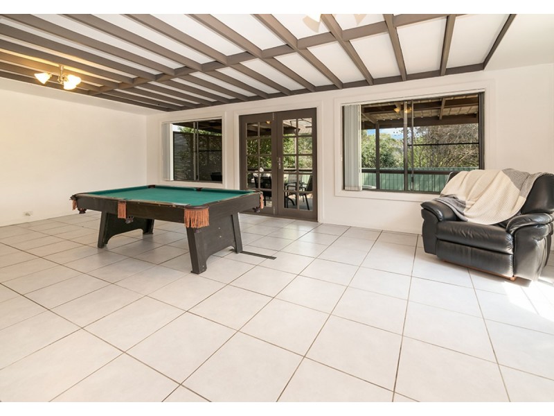 10 Malison Street, Wyoming NSW 2250