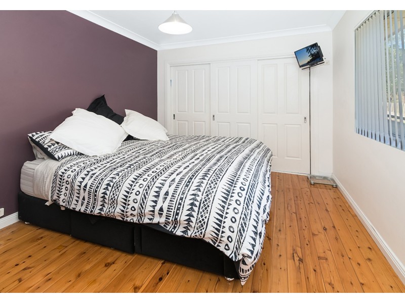 10 Malison Street, Wyoming NSW 2250