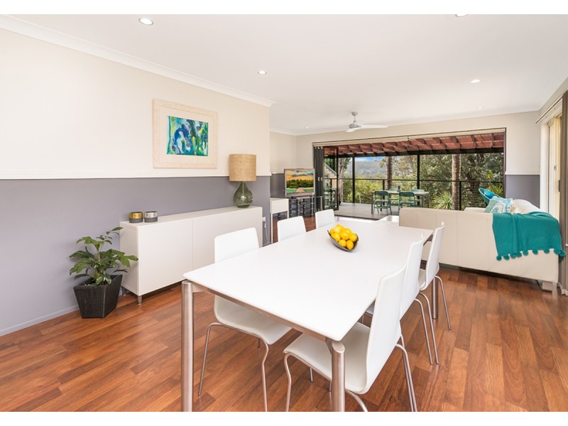 17 Settlers Ridge Close, Lisarow NSW 2250