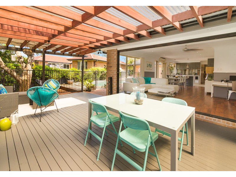17 Settlers Ridge Close, Lisarow NSW 2250
