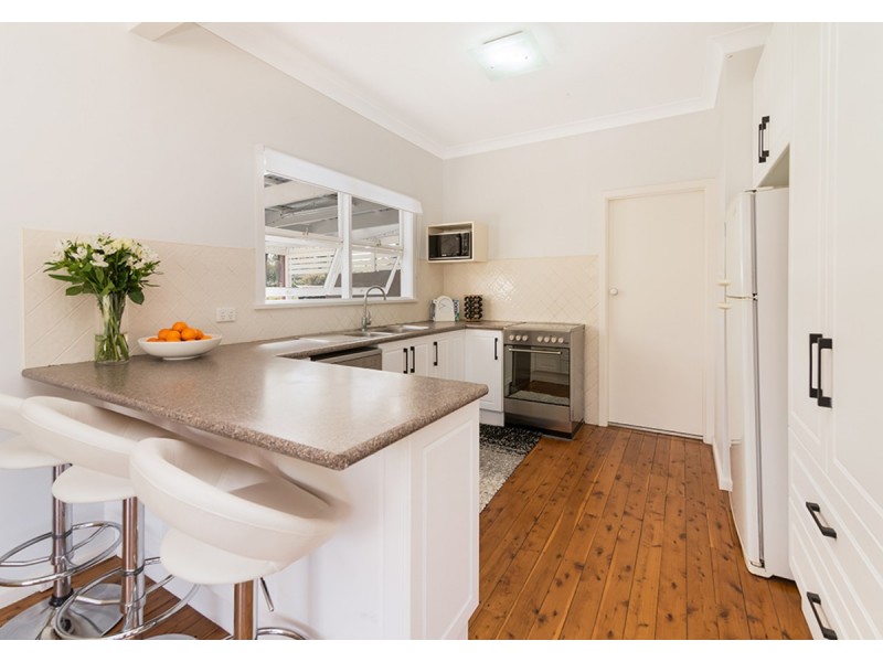 35 Day Street, Wyoming NSW 2250