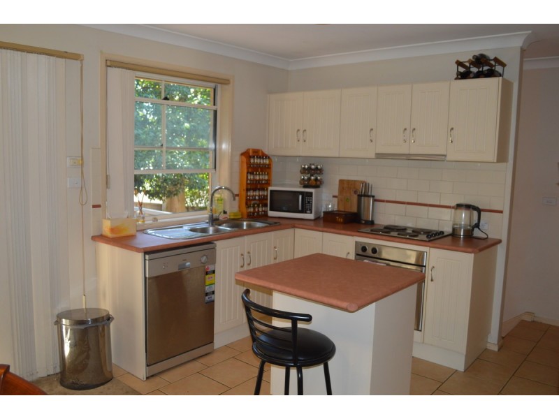 32/11 Berrys Head Road, Narara NSW 2250