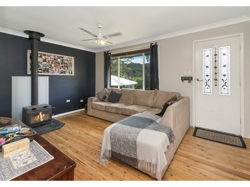 18 Holland Close, Springfield NSW 2250