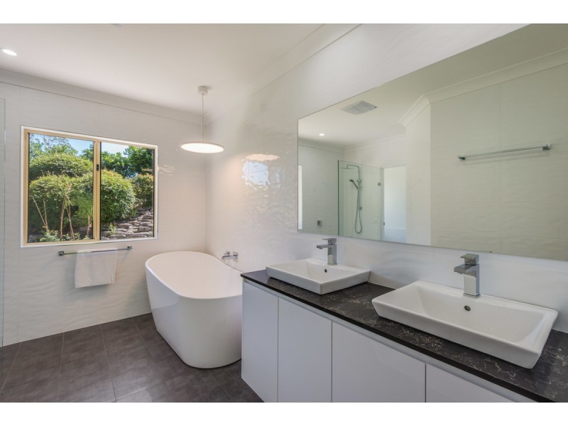 147 Serpentine Road, Terrigal NSW 2260