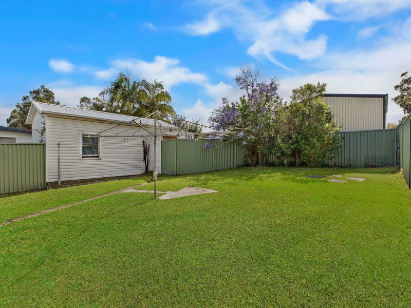 3 Banksia Street, Canton Beach NSW 2263