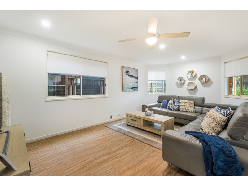 10 Tallowood Crescent, Erina NSW 2250