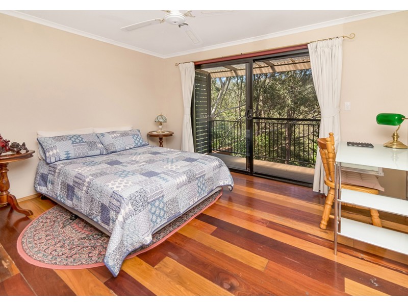10 South Crescent, North Gosford NSW 2250