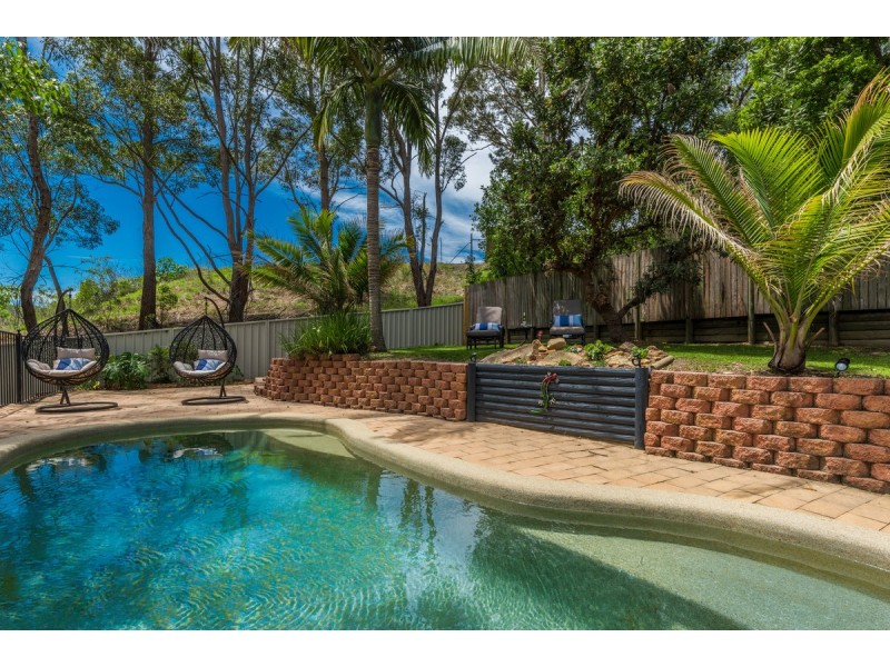20 Woodbine Close, Lisarow NSW 2250