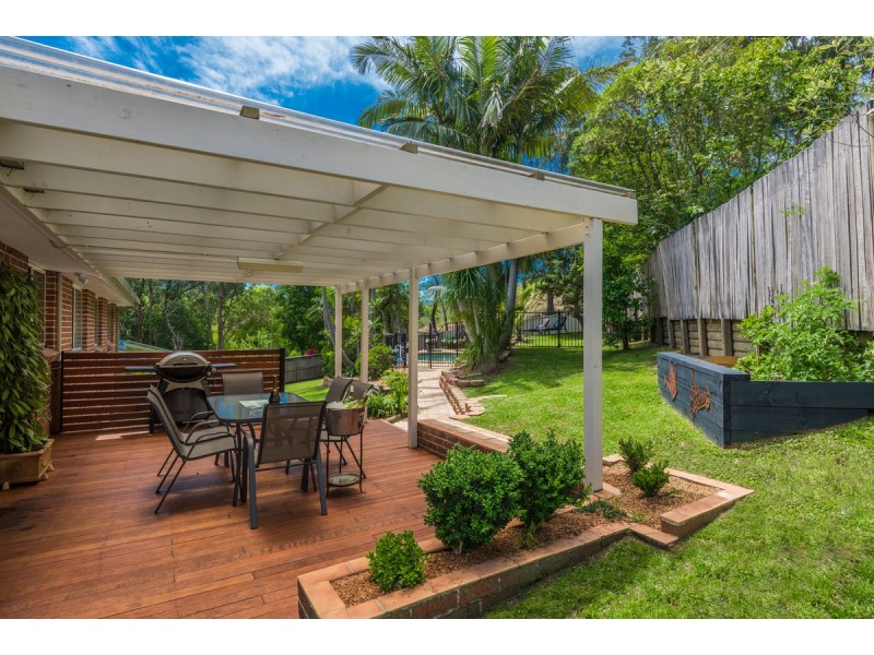 20 Woodbine Close, Lisarow NSW 2250