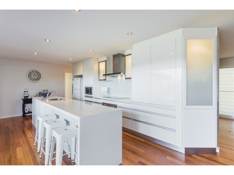 11 Mawarra Road, Wamberal NSW 2260