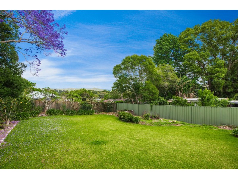 4 Day Street, Wyoming NSW 2250