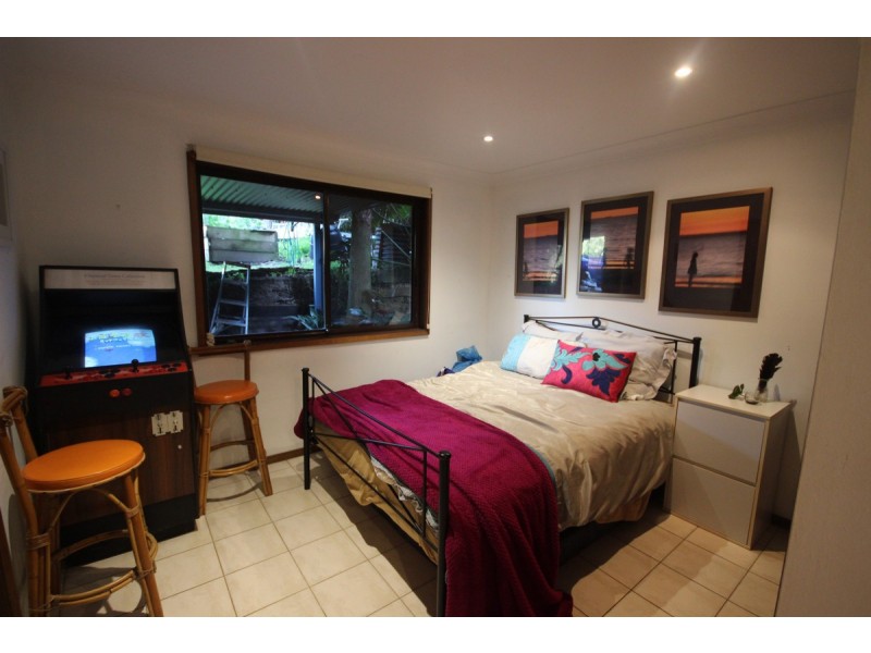 38 Rainforest Road, Wyoming NSW 2250