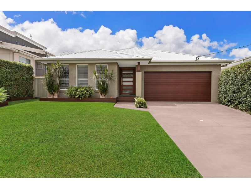 24 Lord Street, Shelly Beach NSW 2261