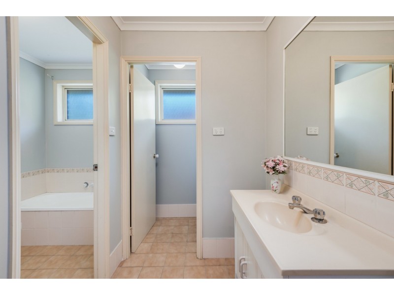 99 Brittania Drive, Watanobbi NSW 2259