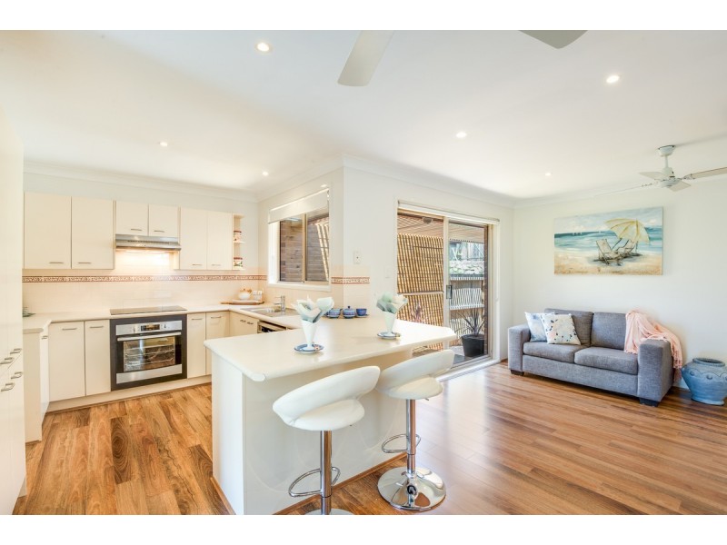 1/16 Kings Avenue, Terrigal NSW 2260