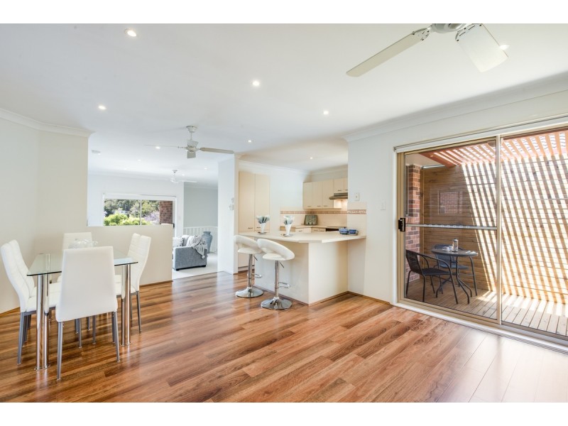 1/16 Kings Avenue, Terrigal NSW 2260