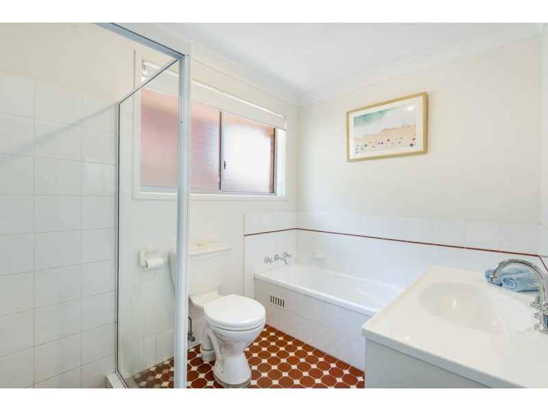 1/16 Kings Avenue, Terrigal NSW 2260